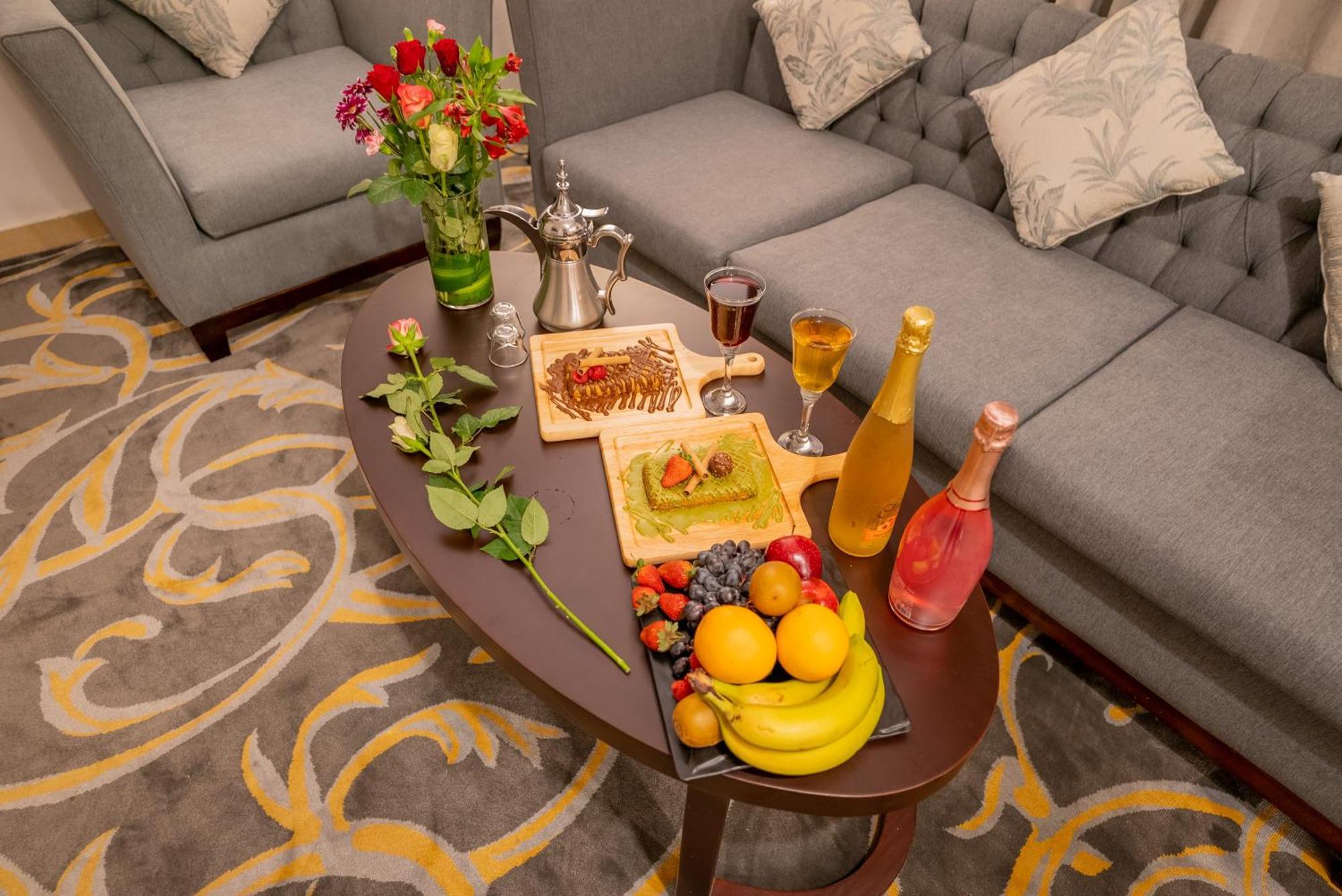 Laten Suites Al Naseem Джедда Экстерьер фото