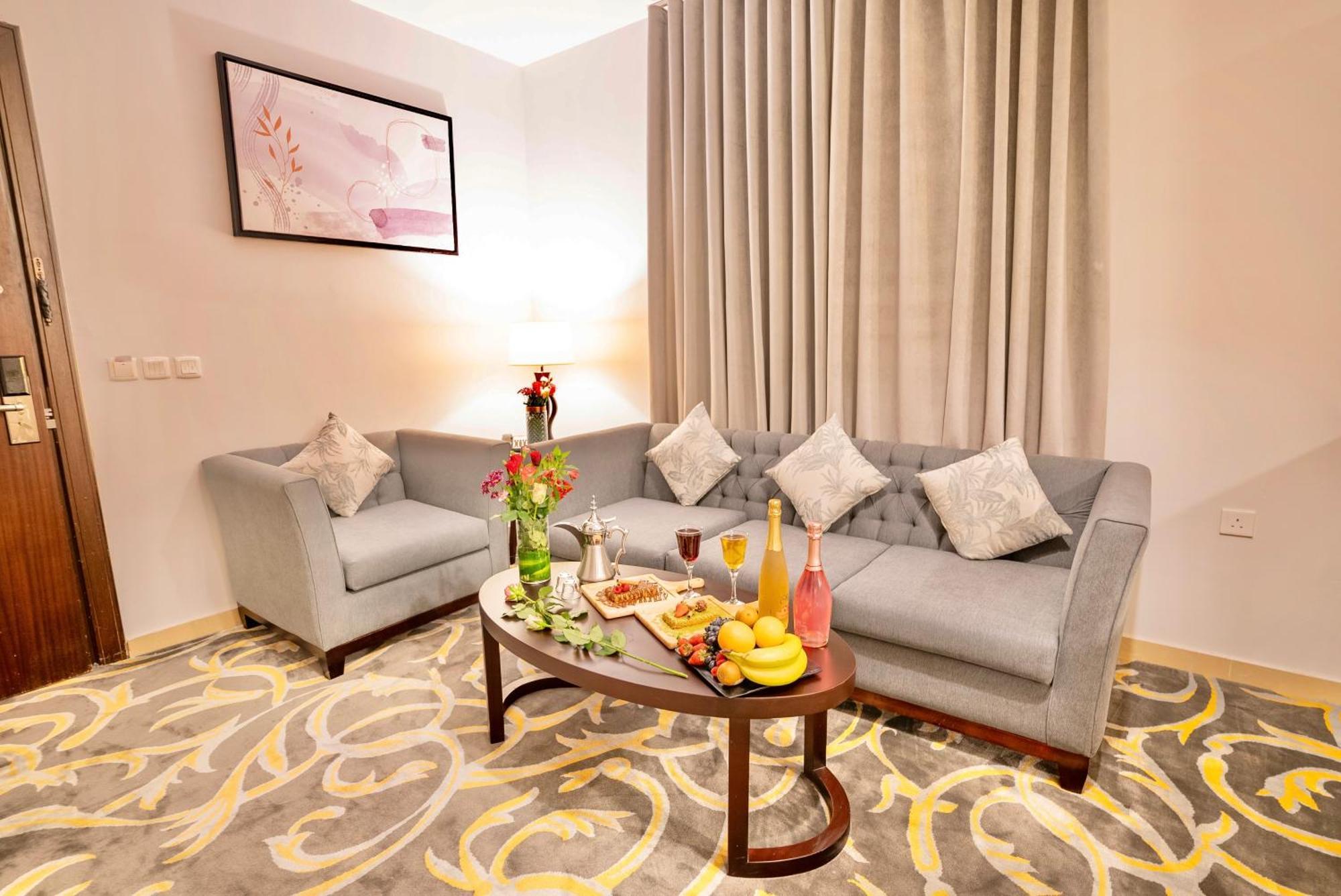 Laten Suites Al Naseem Джедда Экстерьер фото
